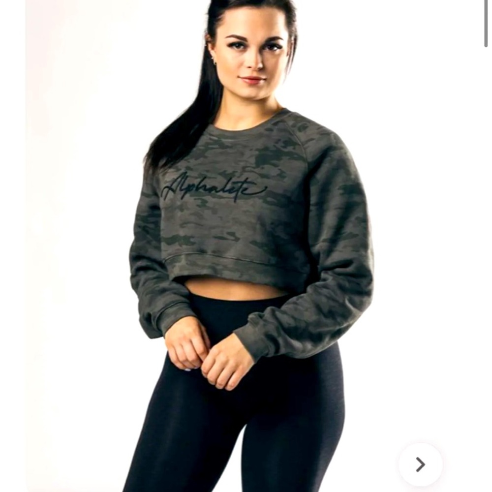Alphalete cropped sweater